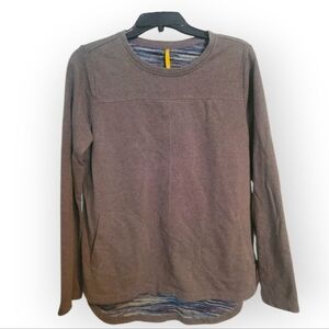 Lole pullover sweater with pockets size medium